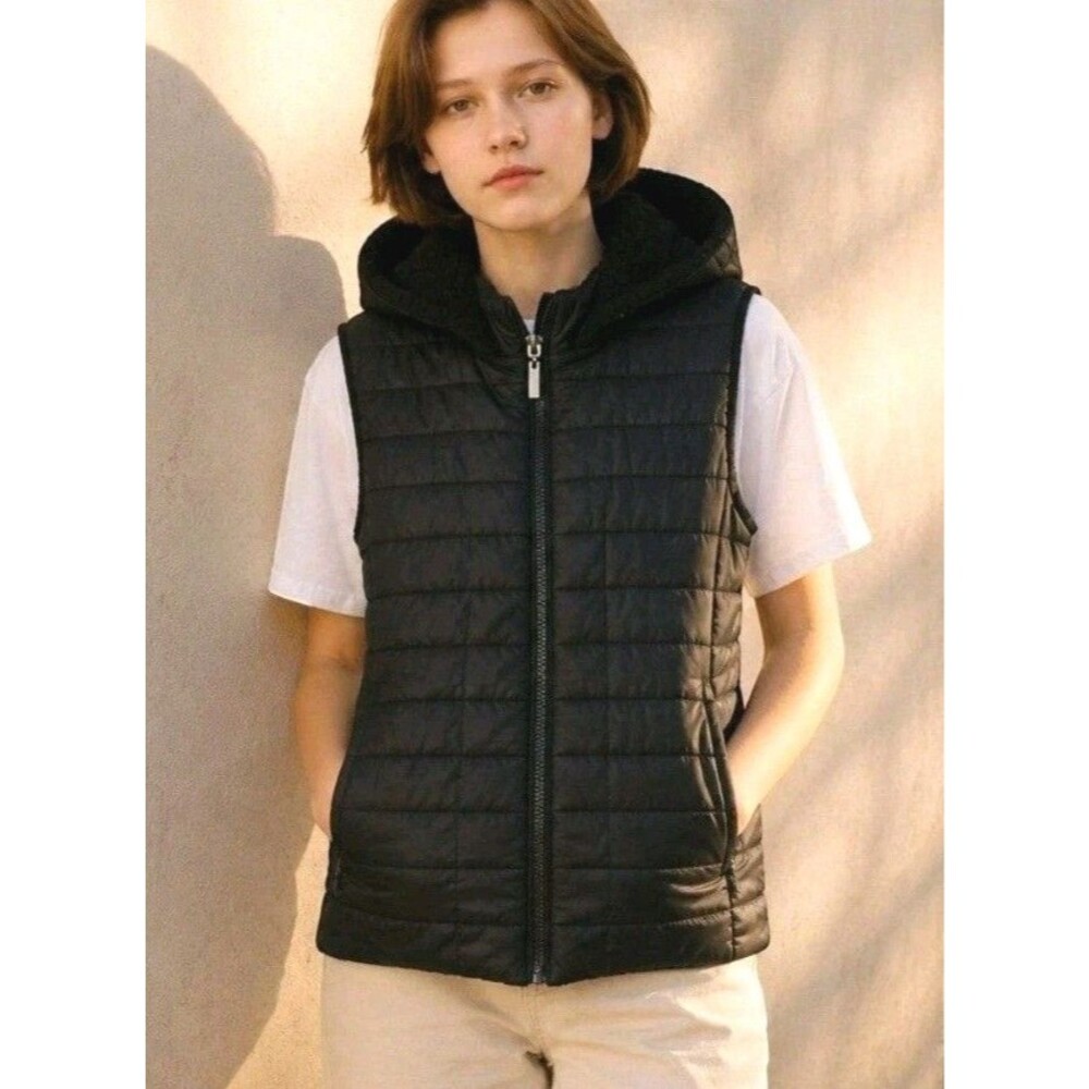 Giacca Women’s Black Quilted Hooded Puffer Vest, Zip Closure, Size M